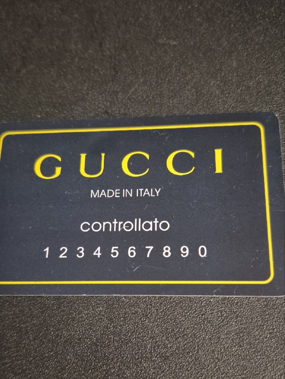 Gucci Pink Logo Hair Comb with Pouch and Box - Picture 5 of 6